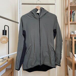 Icebreaker Coriolis Merino Windbreaker - W's S, Gray/Black